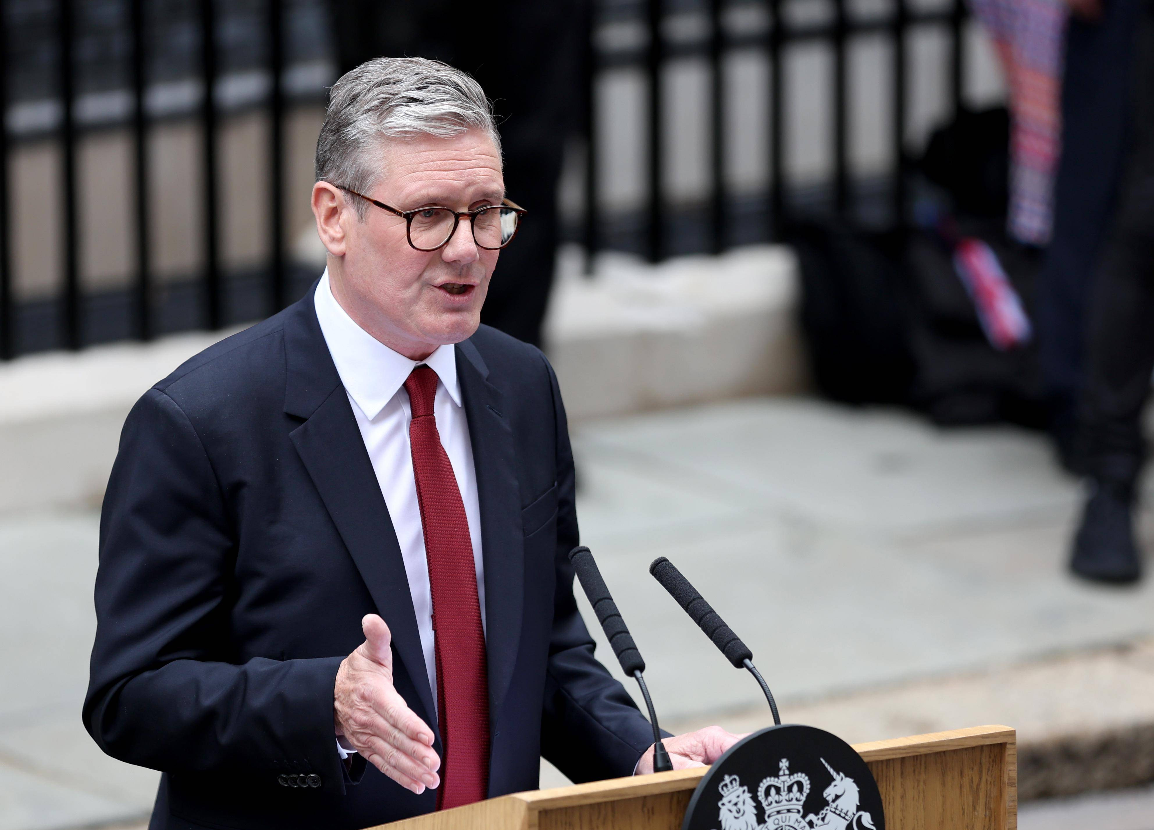 英国要打仗全国要哭---英国突然宣布要跟俄罗斯玩命，这事
