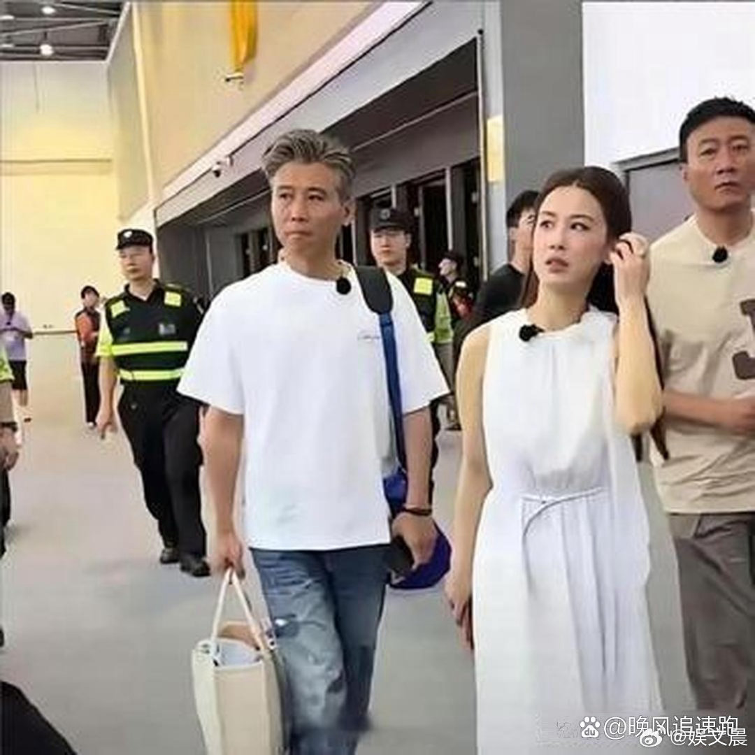 黄圣依最新状态曝光，对比从前，整个人的变化着实让人感慨。​​​