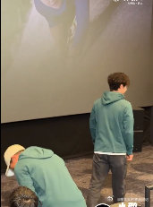 谁不为王一博的户外热情打动！约金国威攀岩，既热血又有挑战性，这才是年轻人该有的样