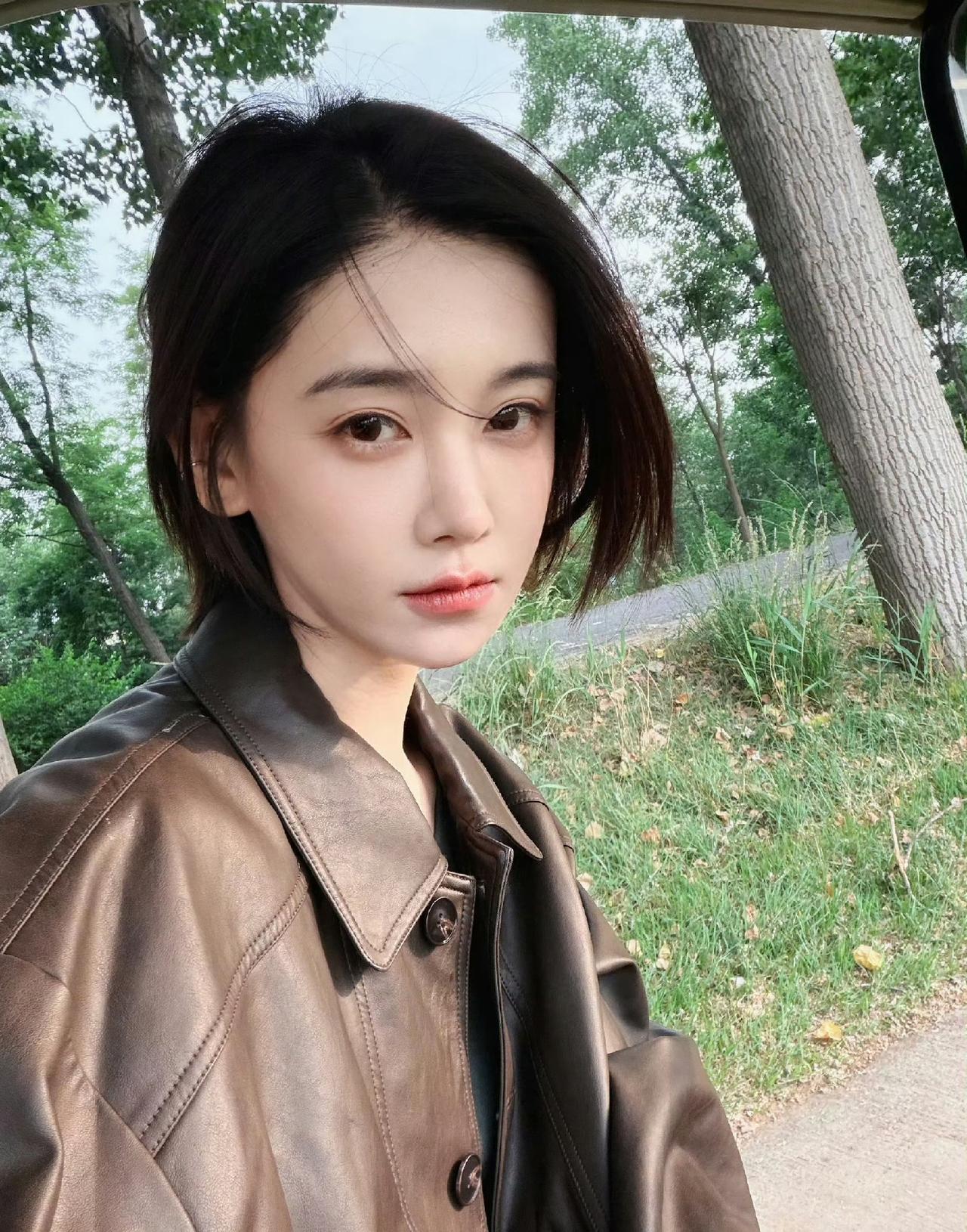 李沐宸，发文道歉！9月7日，一向自信的演员李沐宸突然发了一篇长文，为自己饰演