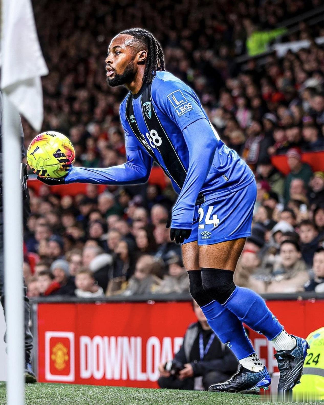 塞梅尼奥具备英超即战力，经验丰富，半程不到已经参与进球上双，阿莫林夏天就很中意他