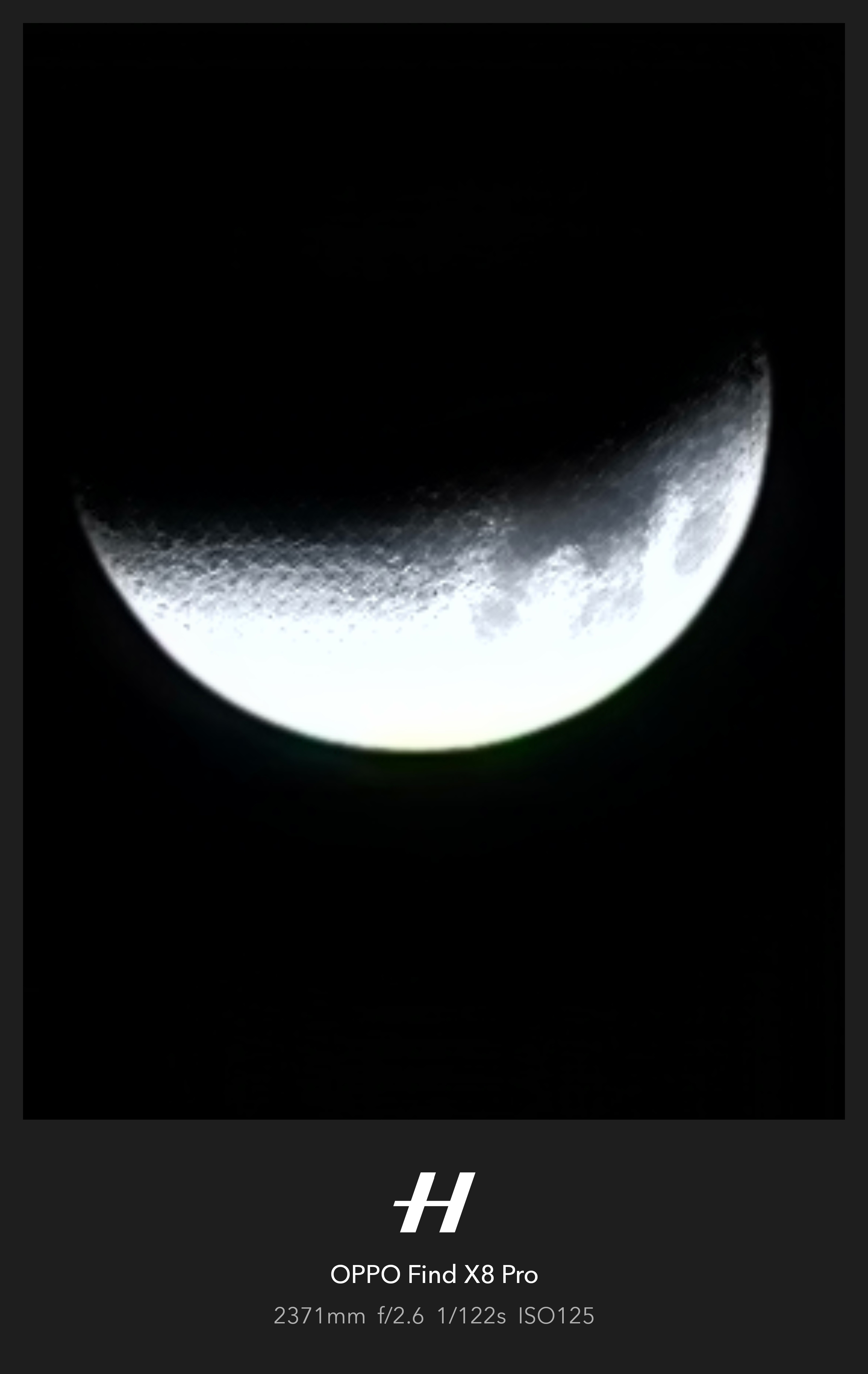 有在看月全食的吗？目前的感觉像月牙🌙​​​
