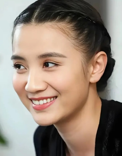 宋佳，大概率就是王伟这辈子，遇见最过最美丽最漂亮的女人