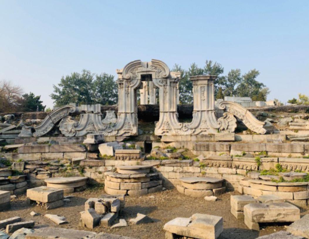 好多人一直认为圆明园是八国联军烧的，可这压根是个误会！ 真正把圆明园主体建筑