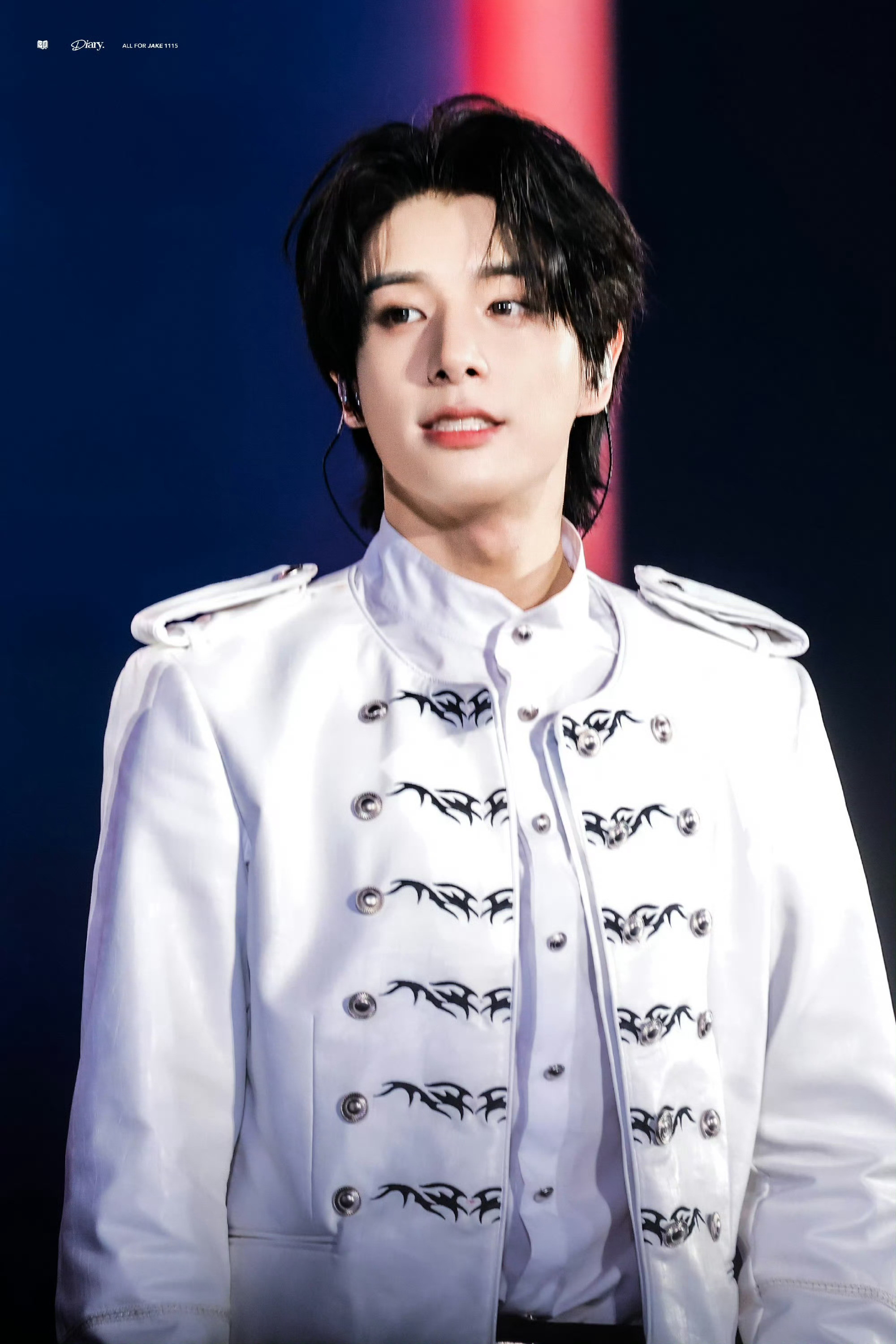 沈载伦这里有一只小萌狗特别帅啊[抱抱][抱抱]​​​