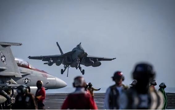 美军的F-35，从冲绳起飞，20分钟就能抵达中国沿海，但中国的东风-17，从发射
