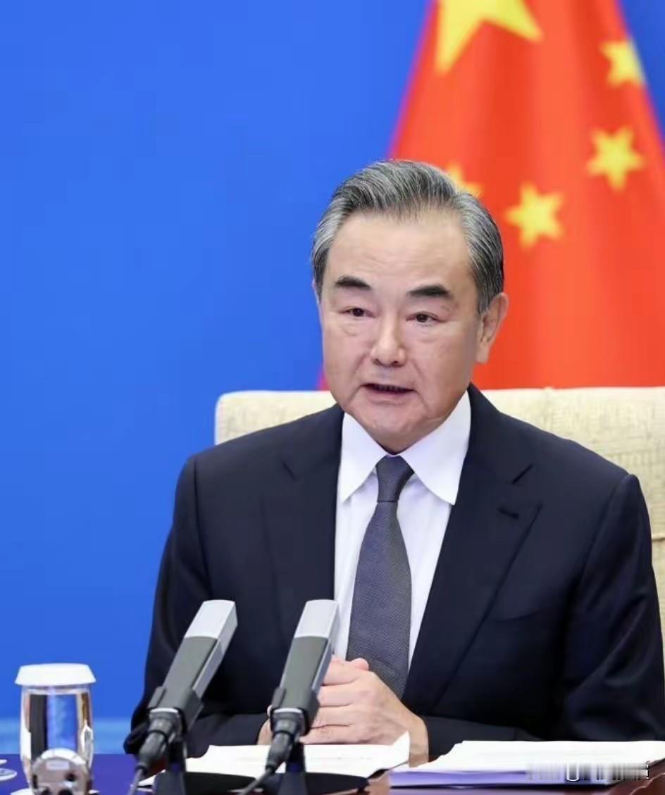 意大利瑞士邀请中国最近有个事挺受关注，意大利和瑞士两国，主动邀请咱们中国的外