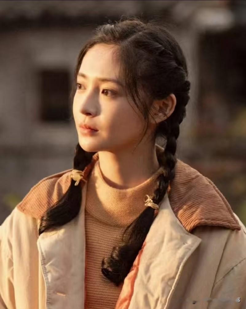 最近又N刷《小巷人家》，每次看到吴珊珊都忍不住琢磨，要是当初她顺利进了一中，考上