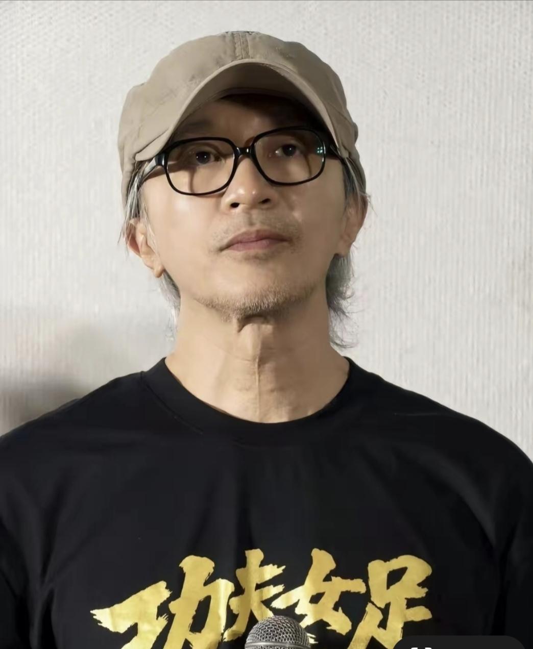 2024年的《状王之王》宣传专访，主持人问林子聪:“很多人都说周星驰很凶，是吗？