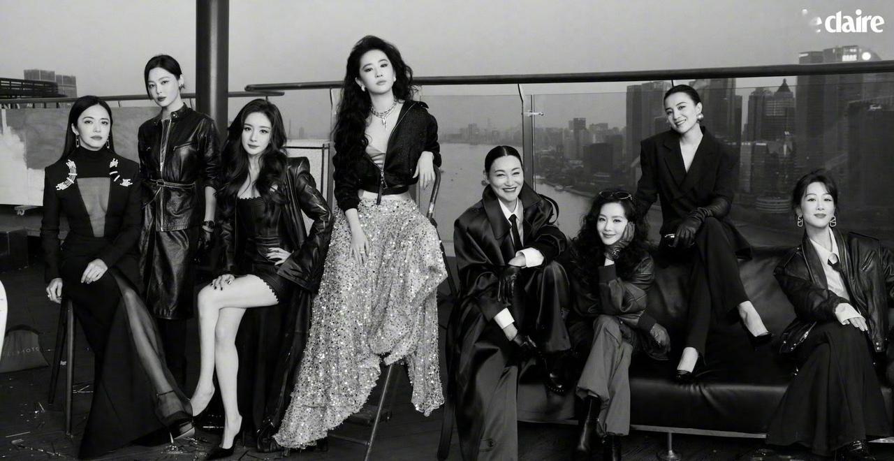 杨幂怎么回事？为了完成一线男女刊杂志大满贯，竟然再次给刘亦菲“当绿叶“！坦白