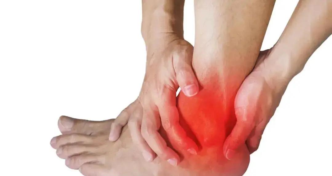 真是到处都是坑。科研人员研究分析发现：和每月喝含糖饮料少于一份的男性相比，每月