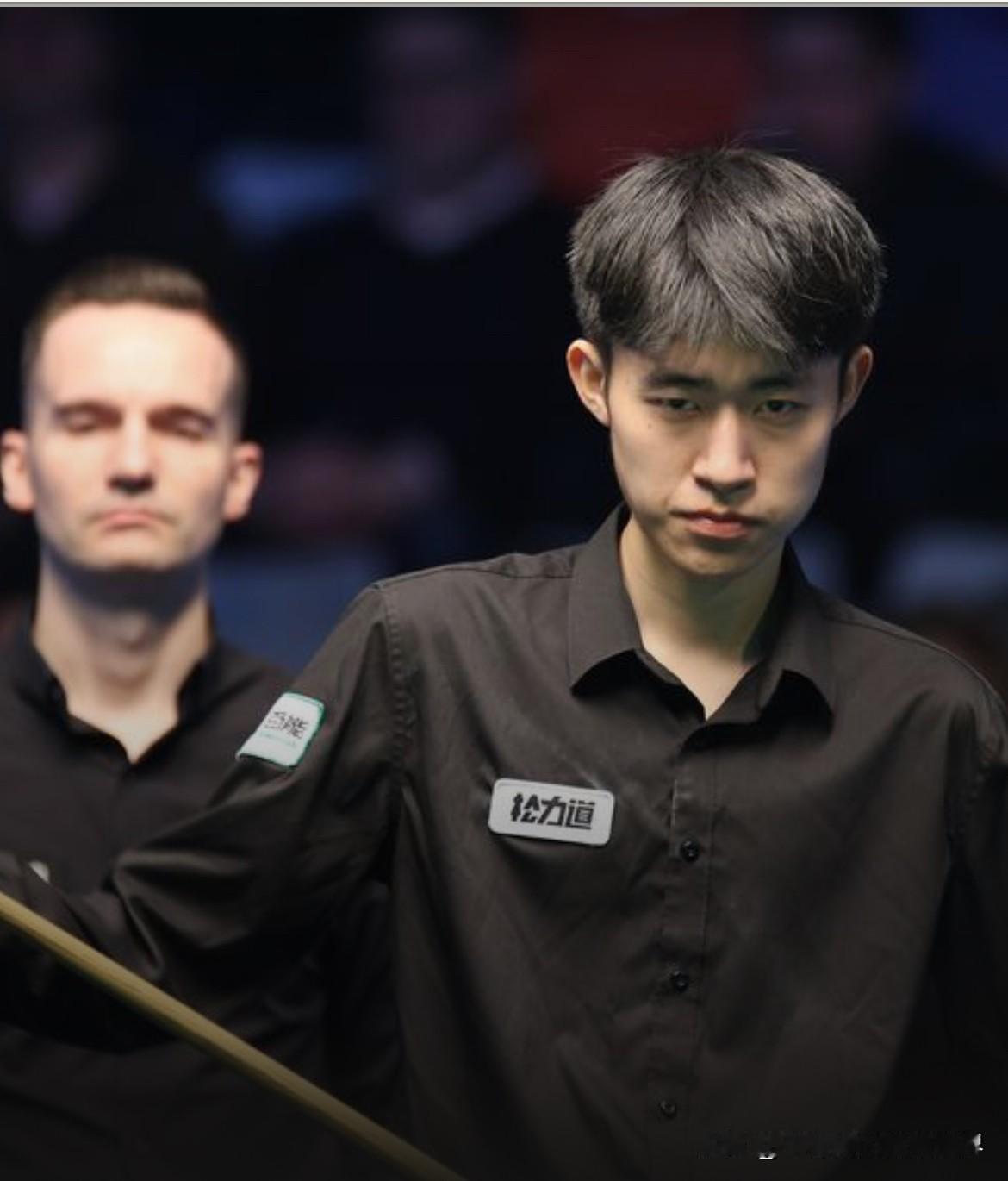 中国斯诺克球手首次打进排名赛决赛时的年纪：🇨🇳颜丙涛17岁（2017北爱