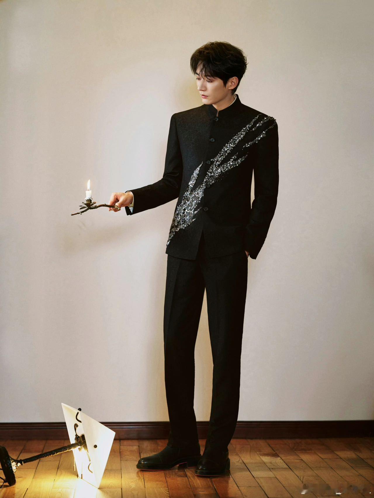 刘学义米兰时装周国际秀场迎来东方面孔，刘学义把中式风骨与意式格调结合得恰到好处