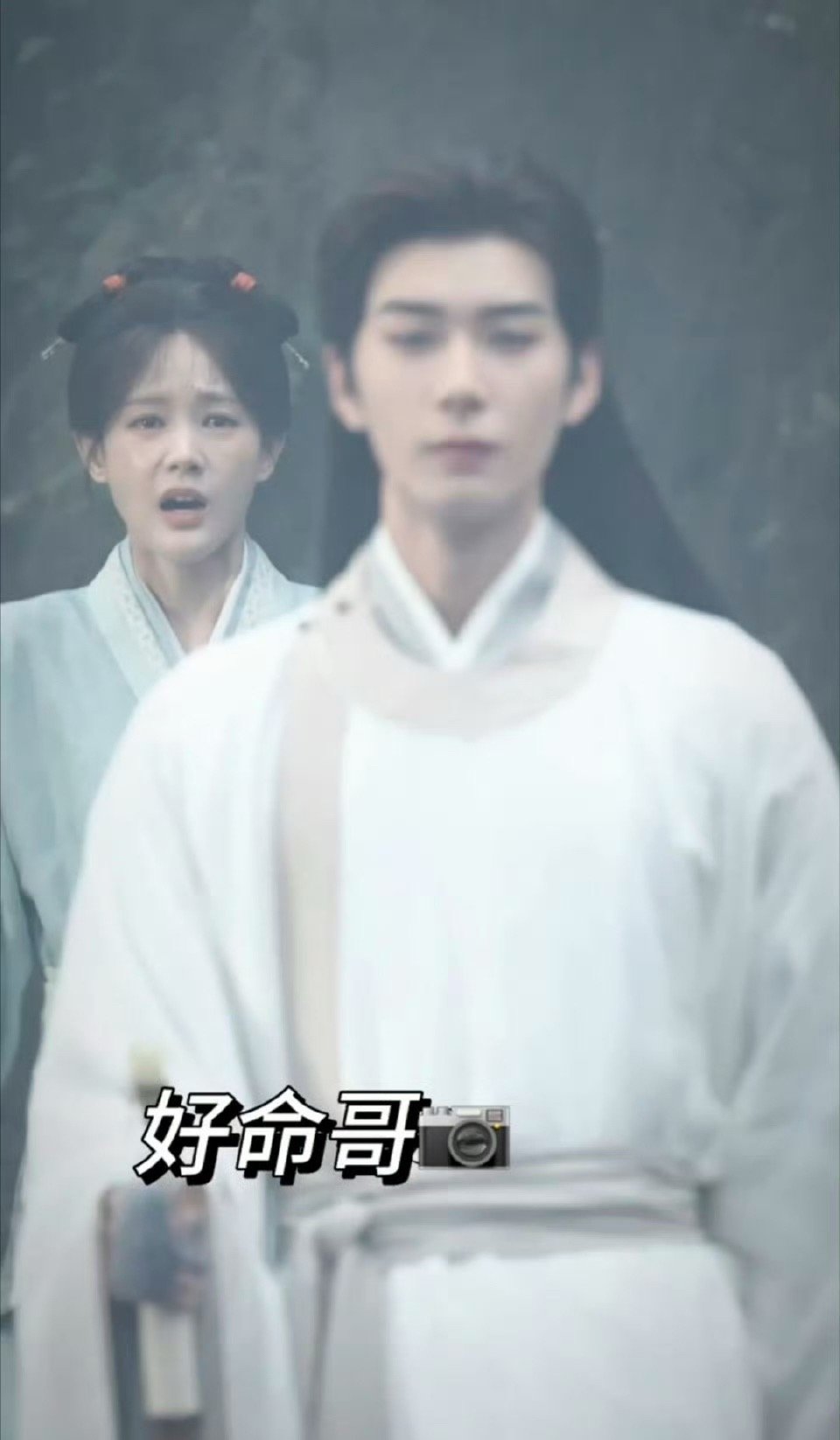 李一桐粉丝与其怪dp，不如督促一下姐姐