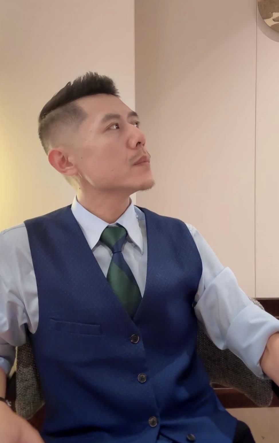 连麦大爷：冰哥，我通过合唱团认识一大姐，人爽利，退休金够花，说好了不掺我家财产，