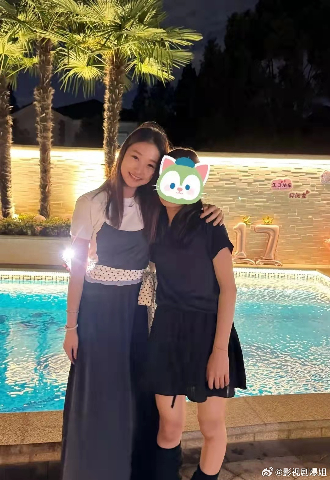 马伊琍女儿在别墅庆生，17岁文君竹颜值赶超妈妈，整完牙更像文章！​​​