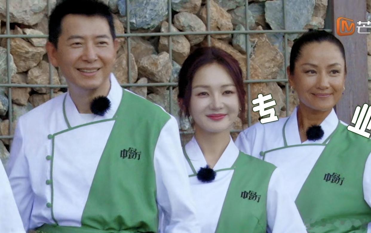 《中餐厅10》瞿颖戴军太魔性了！在泰国“闹腾”了两天，竟治好了王俊凯的焦虑