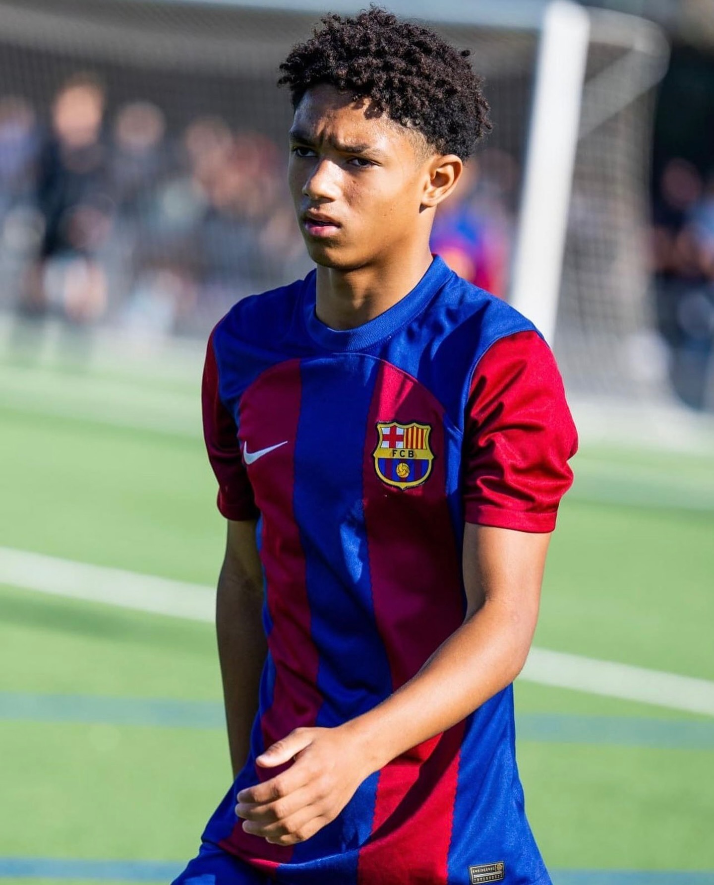 每体：在迈阿密举行的梅西杯上，鲁斯兰·姆巴表现出色，攻入四球，成为巴塞罗那16岁