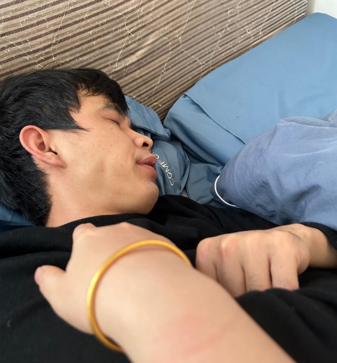 贫贱夫妻百事哀!最近我是真真切切的体会到这句话了!原本有了孩子想好好的做点事