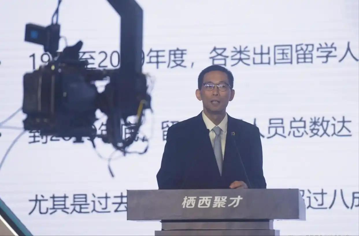 西湖大学首届毕业生出炉：约9成继续深造，就业年薪30万元起！还会有人说它是野鸡大