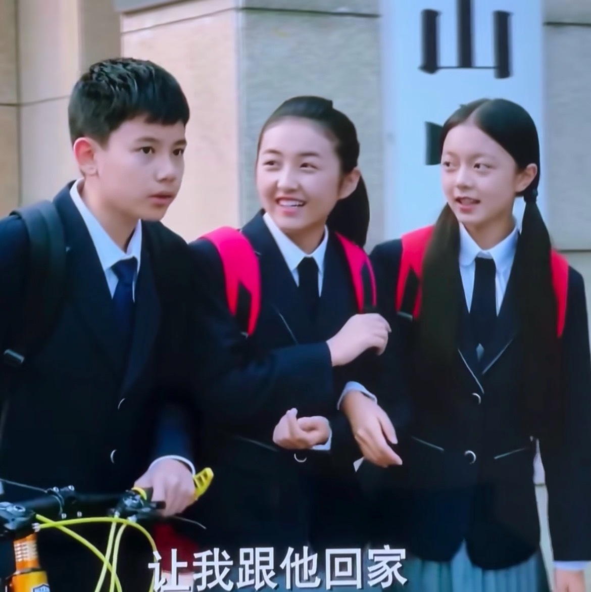 三小只真的好可爱好水灵重温小别离，三小只真的是等比例长大！啥时候再合作一次啊～