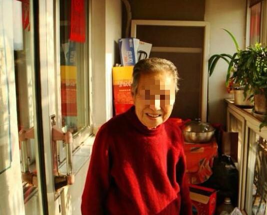 婆婆好心在儿媳妇的汤里加了养胎药, 肚里的宝宝差点就没了