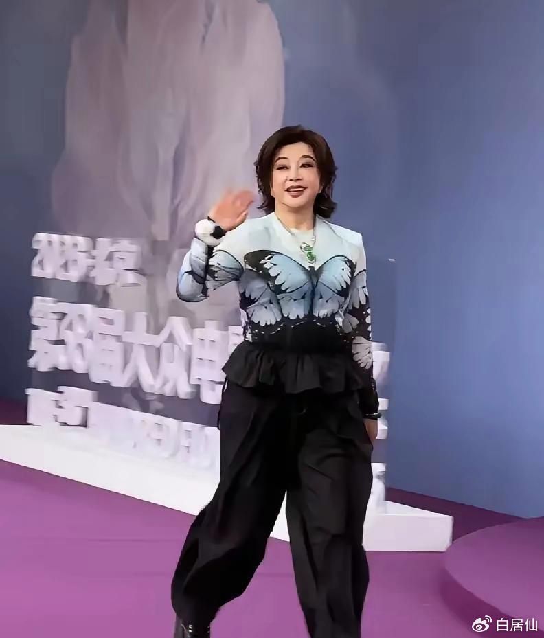 刘晓庆录音曝光：跟了我六年，你应该感到光荣！这段私人录音近期在网络广泛传播，言论