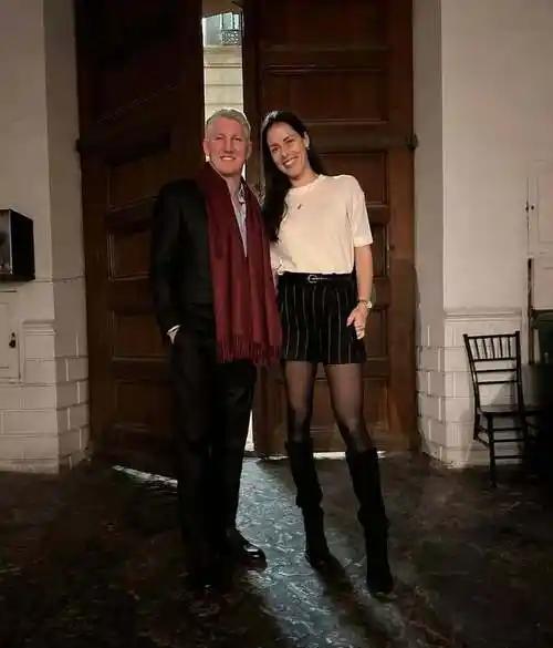 体坛金童玉女，逃不过退役就分手的魔咒？施魏因施泰格和伊万的结局，刺痛了多少人。