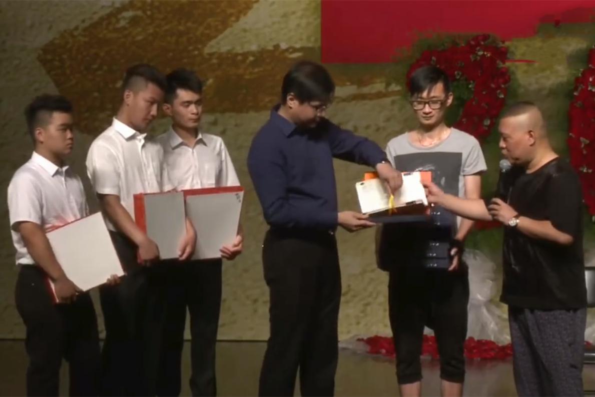 时间过的真快，筱字辈的刘筱亭、尚筱菊、徐筱竹、高筱贝、高筱宝、李筱奎、侯筱楼都拜