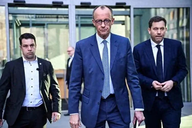 【德总理“改口”？欧洲欲联俄抗美？普京都乐了！】你以为欧洲还在