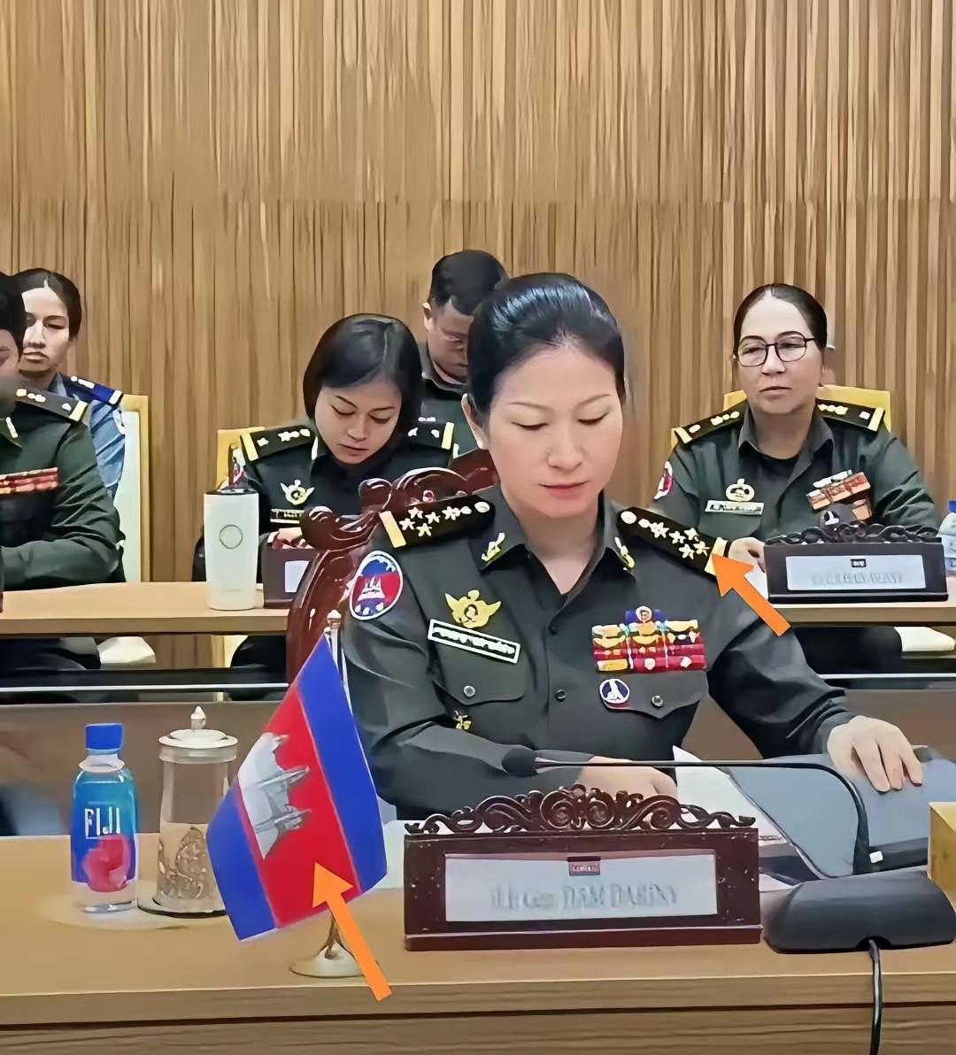 我看一场仗都没有打，已经都是4星级将军了，一看就是唱歌跳舞拍视频混上来的吧，所以