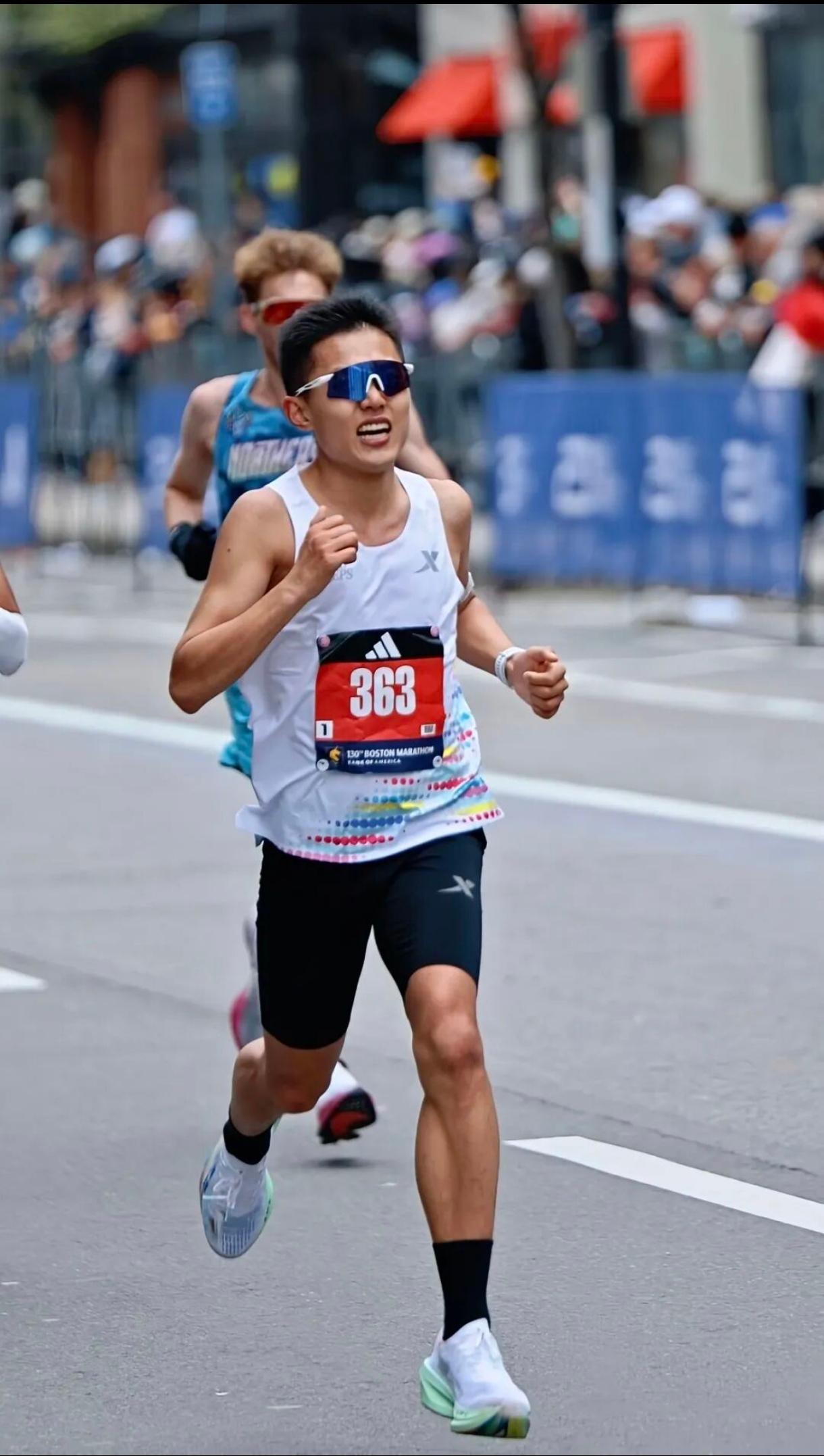 历史刷新！2026波士顿马拉松，5849人破三，创下全球马拉松单场破三新纪录！