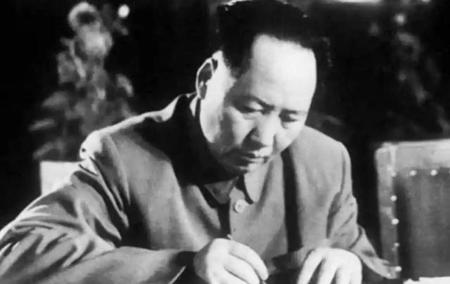 1948年大决战前夕，毛主席突然发了这样一则电报：“黄寿发的问题很严重，必须处决