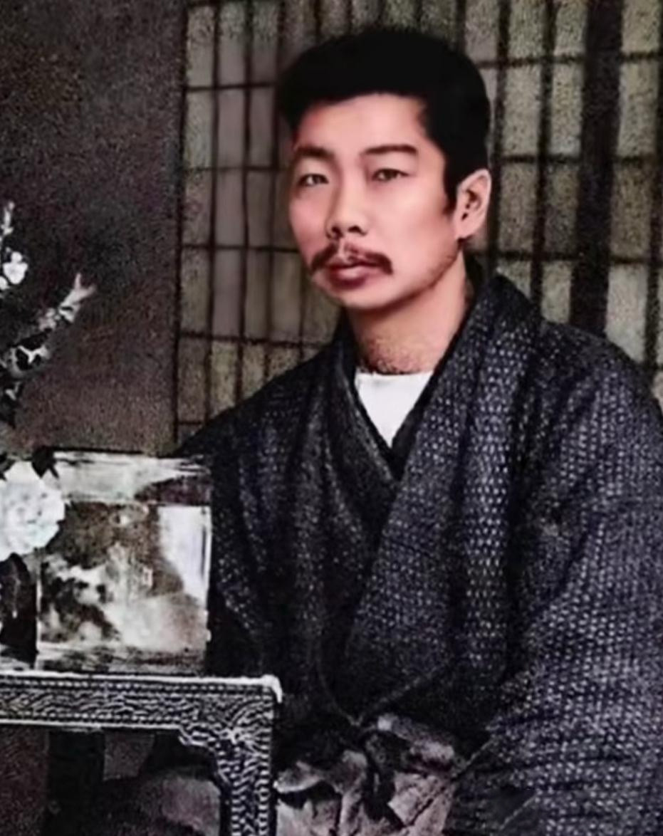 鲁迅月入360块大洋搁现在啥水平？