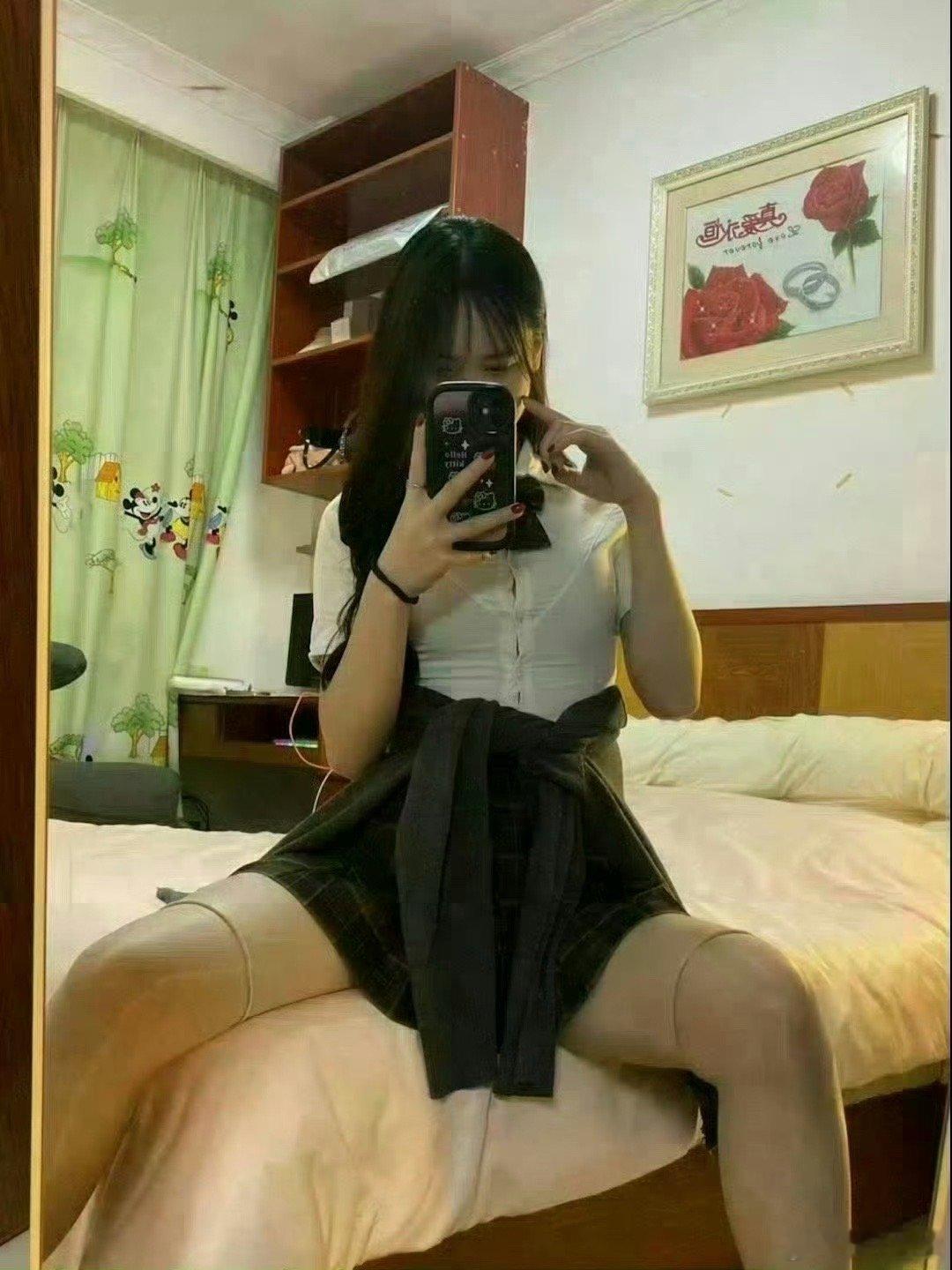 还是自己的小床舒服🤩🤩🤩​​​