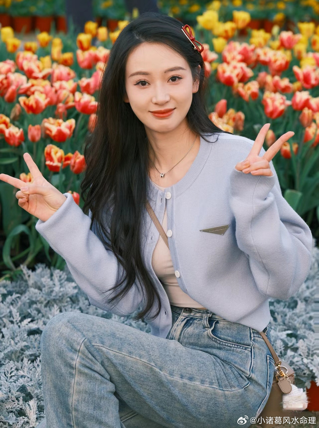 生肖兔属兔人2026年宜专注当下，把精力放在工作中，收入就会稳步提升，不要去想那