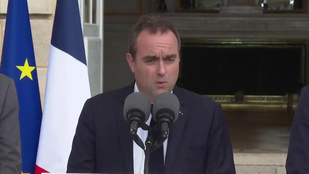 万万没想到，中东那边打得热火朝天，居然要波及到法国了。 4月2日法国总理勒科