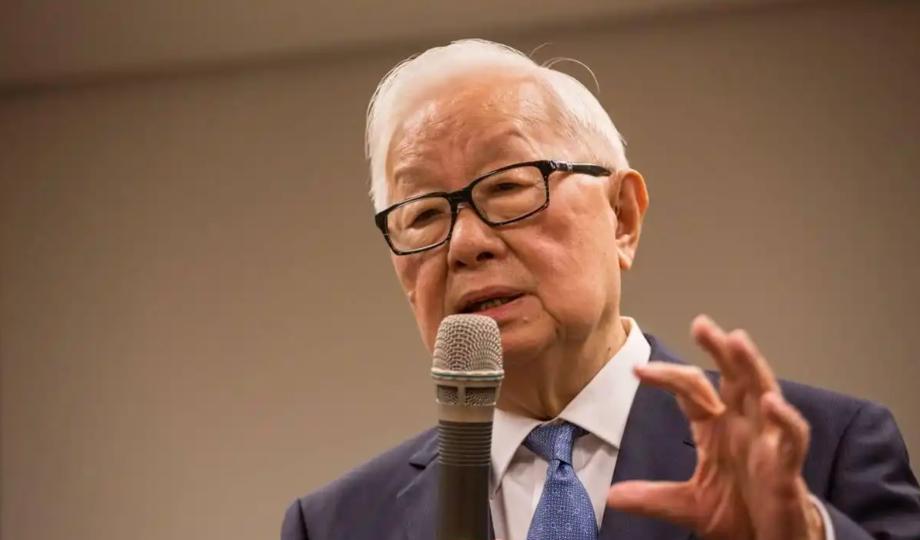 台积电突然向全球放话，这是彻底翻脸了？砸百亿去美国建先进厂，对咱却连7纳米都不落