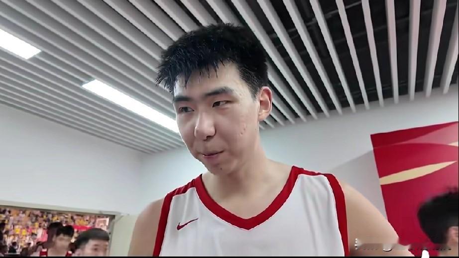 中国男篮这一战，2名球员可以免检了！中国男篮对阵塞尔维亚FMP这场比赛，直接