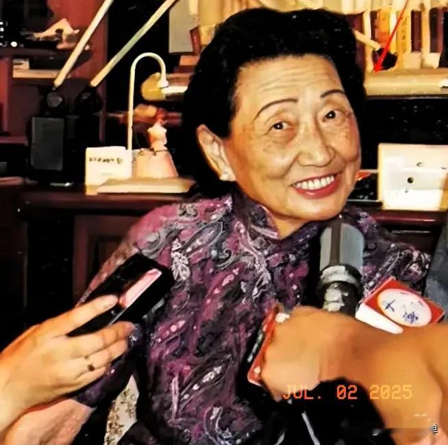 16岁私奔，72年囚禁，民国最惨阔太用72年换来丈夫张学良一句：你不是最爱。1