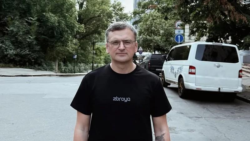 “乌克兰人就算拿铁锹都得去战斗！”说实话，乌克兰之所以会变成现在这样，原因不在俄