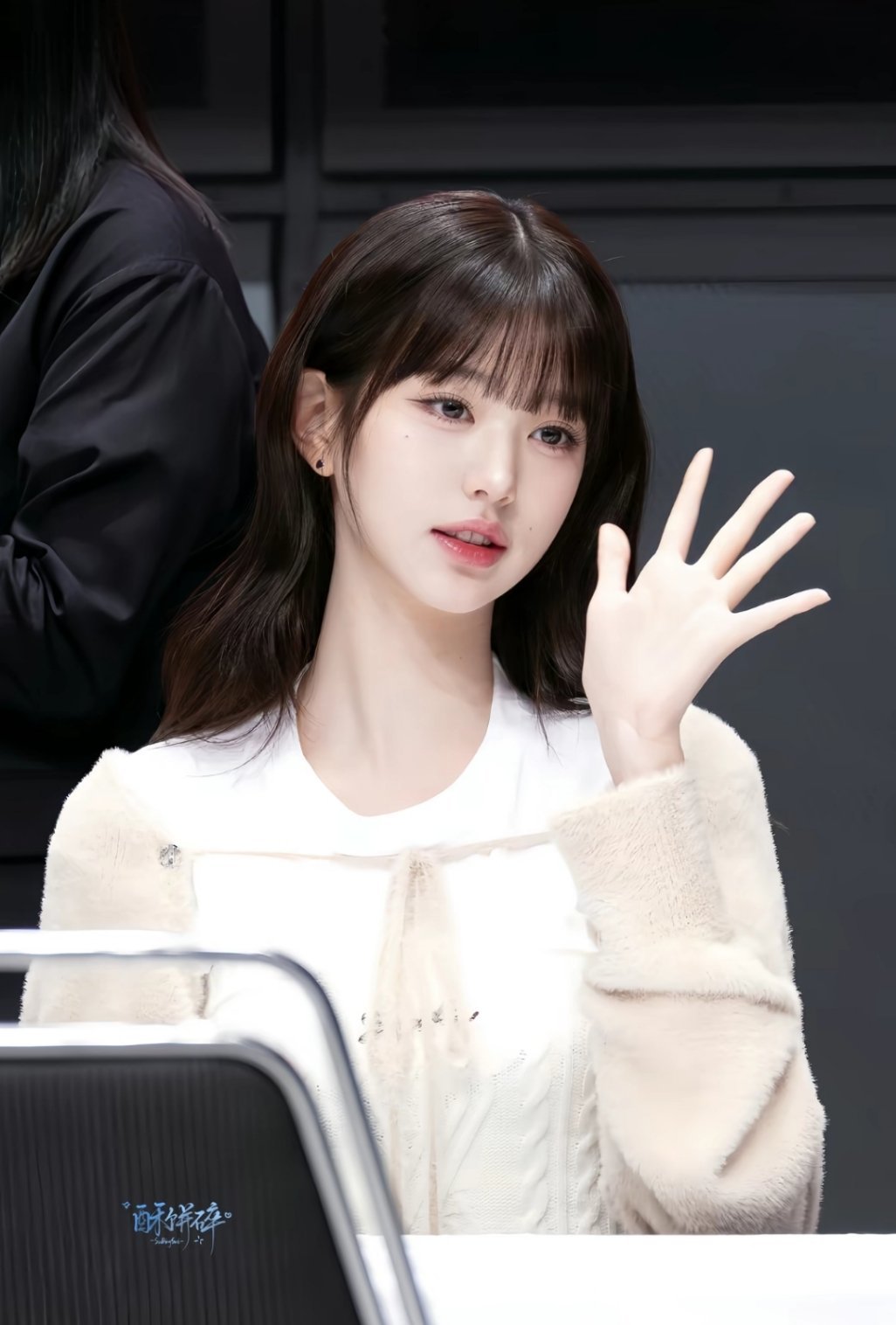 【张元英】我差不多就是这种小兔兔₍ᐢ.ˬ.ᐢ₎cr:酥饼碎张元英特意把娃娃