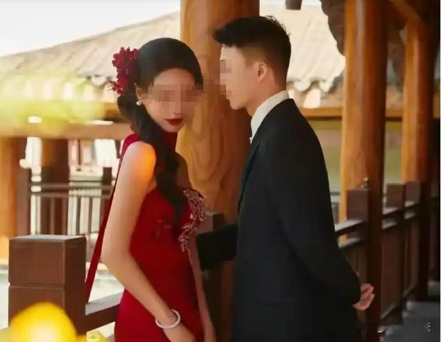 湖南娄底，大婚前夕，新郎去女方家送彩礼钱，喝醉之后准备去上厕所，把窗台当成厕所门