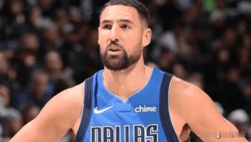 11月30日NBA常规赛，独行侠114-110险胜快船。赛后克莱表示这场表现