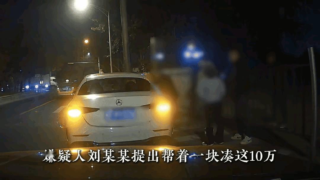 姑娘，你长点心吧，你这是遇人不淑啊，网友可不是随便见的，说不定就有一场精心为你准