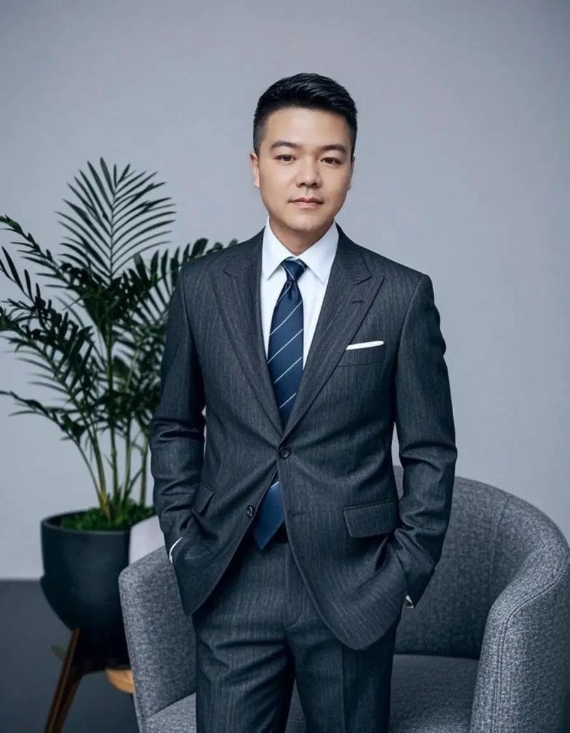 中年人醒悟惊人内幕：被背叛一次，人生后半场只剩两条路，你会选哪条到了四十岁以