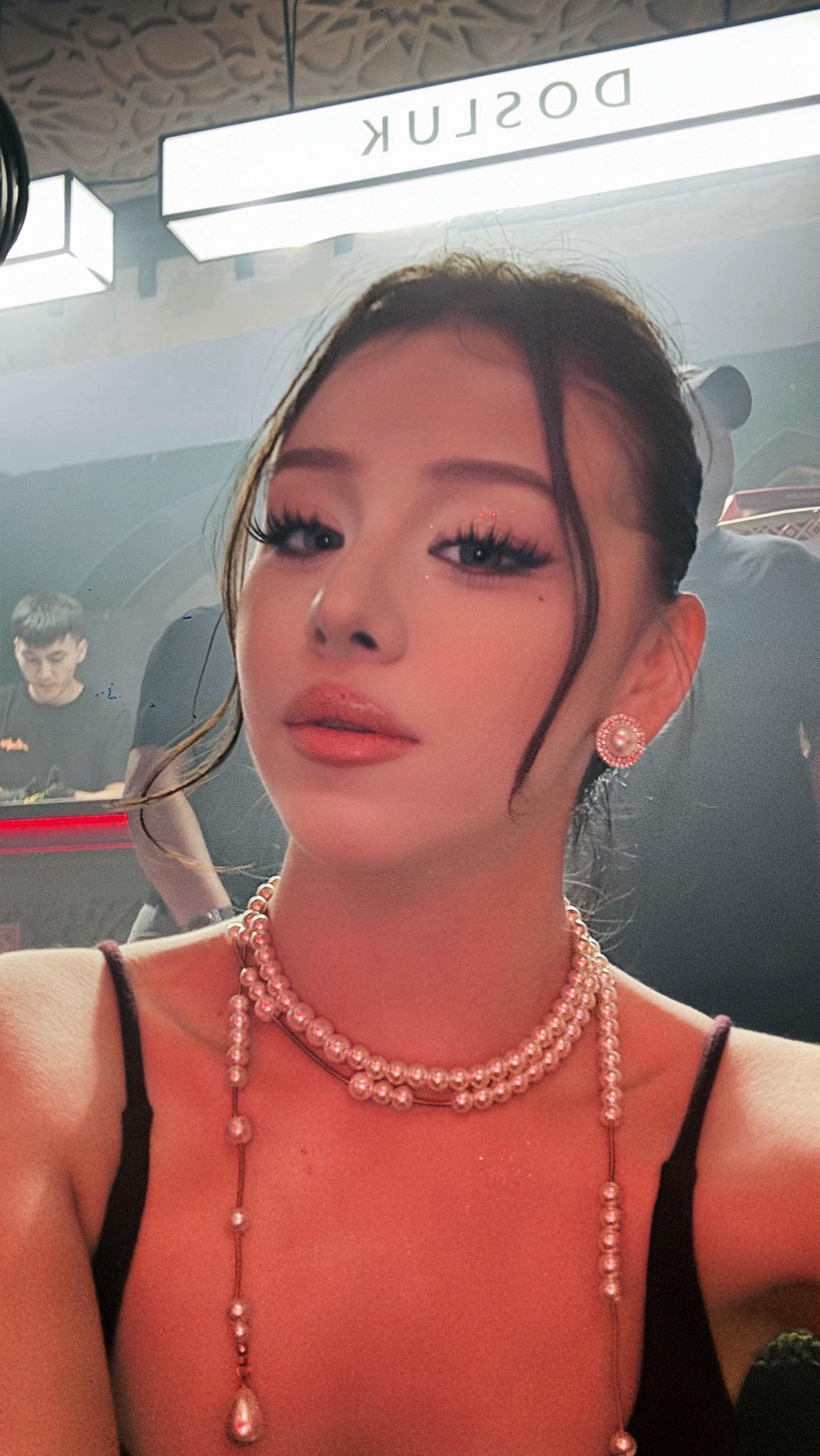 你还讨厌上物质女人了，你有物质吗