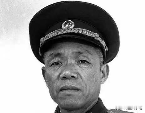 1979年对越反击战，全军公认的头号战将韩先楚为何消失了，许世友坦言：我最佩服他