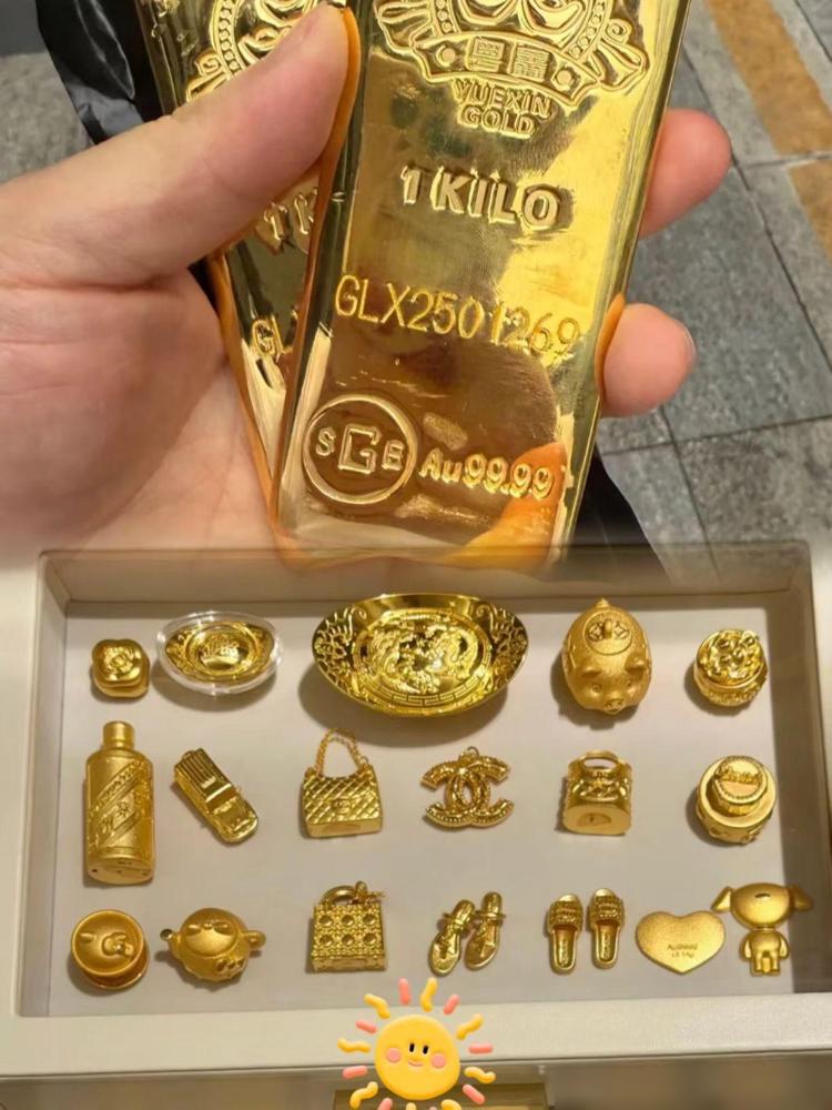 听我一句劝！如果你手里有10万，无论如何，都不要傻乎乎全拿去买什么黄金白银了。