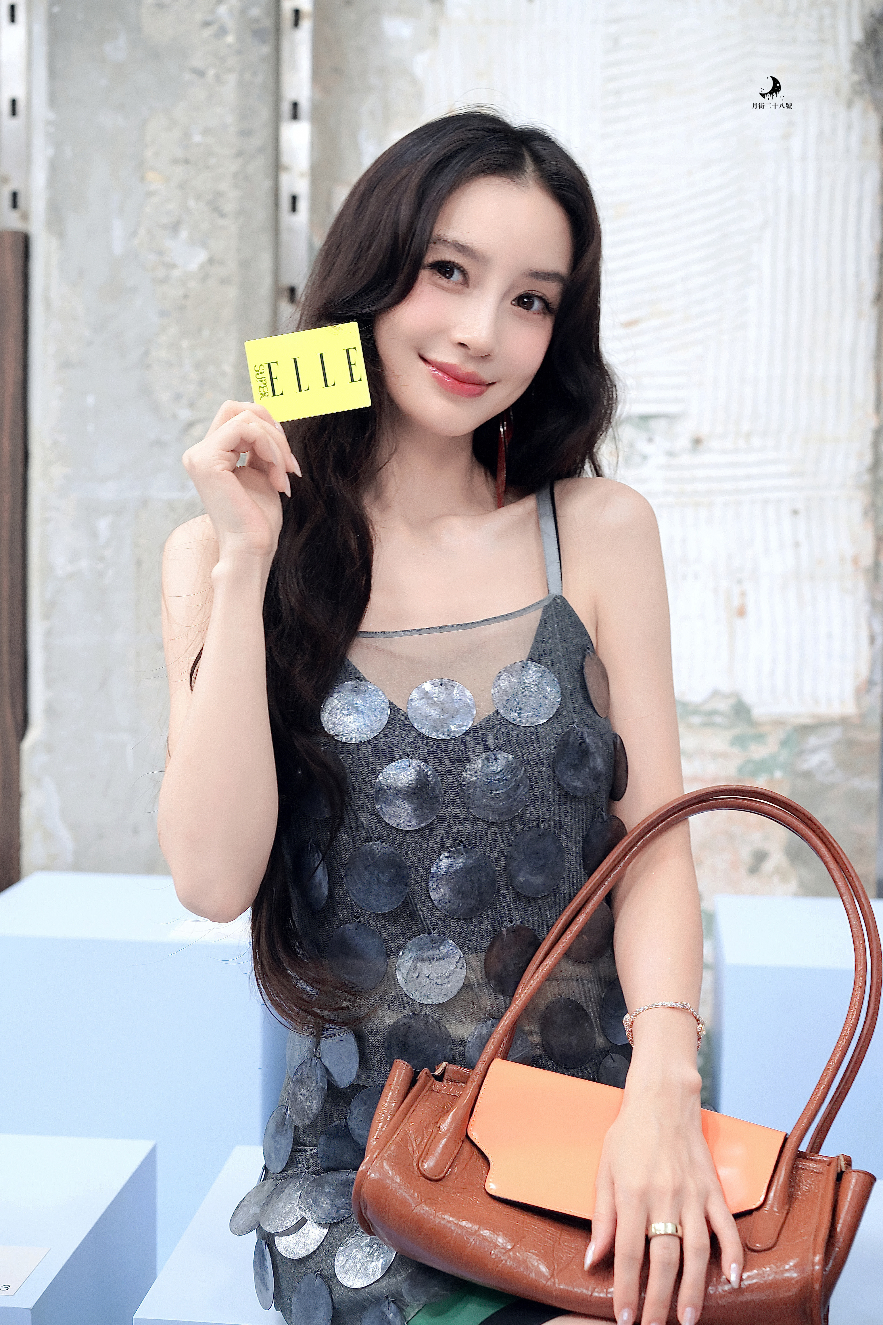 angelababy[比心]杨颖这次米兰时装周将将们保存了哪些站姐的美图～快来
